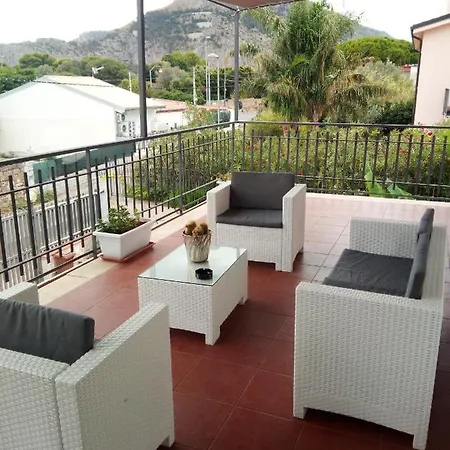 A Apartament *