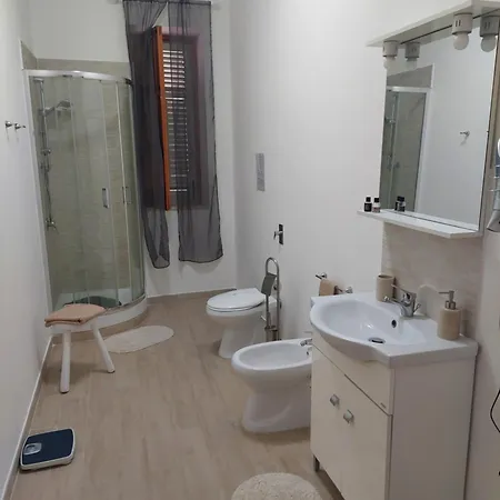 A Apartament *